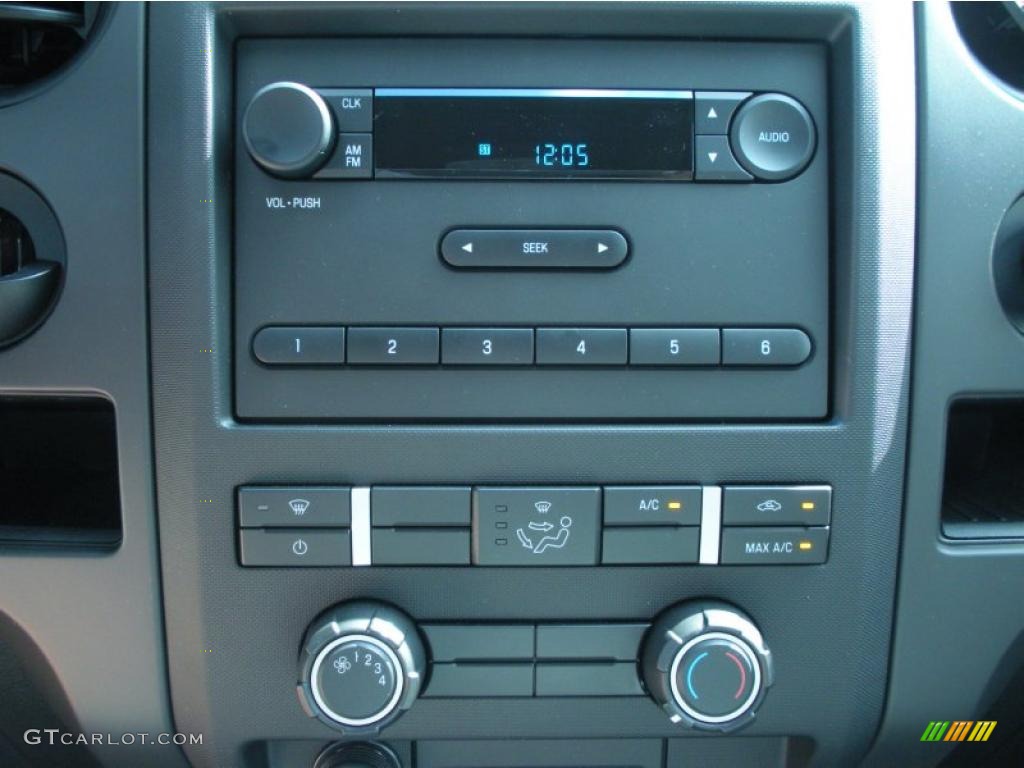 2011 Ford F150 XL Regular Cab Controls Photo #45481587