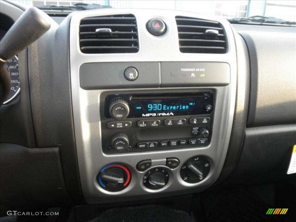 2010 GMC Canyon SLE Extended Cab Controls Photo #45481731