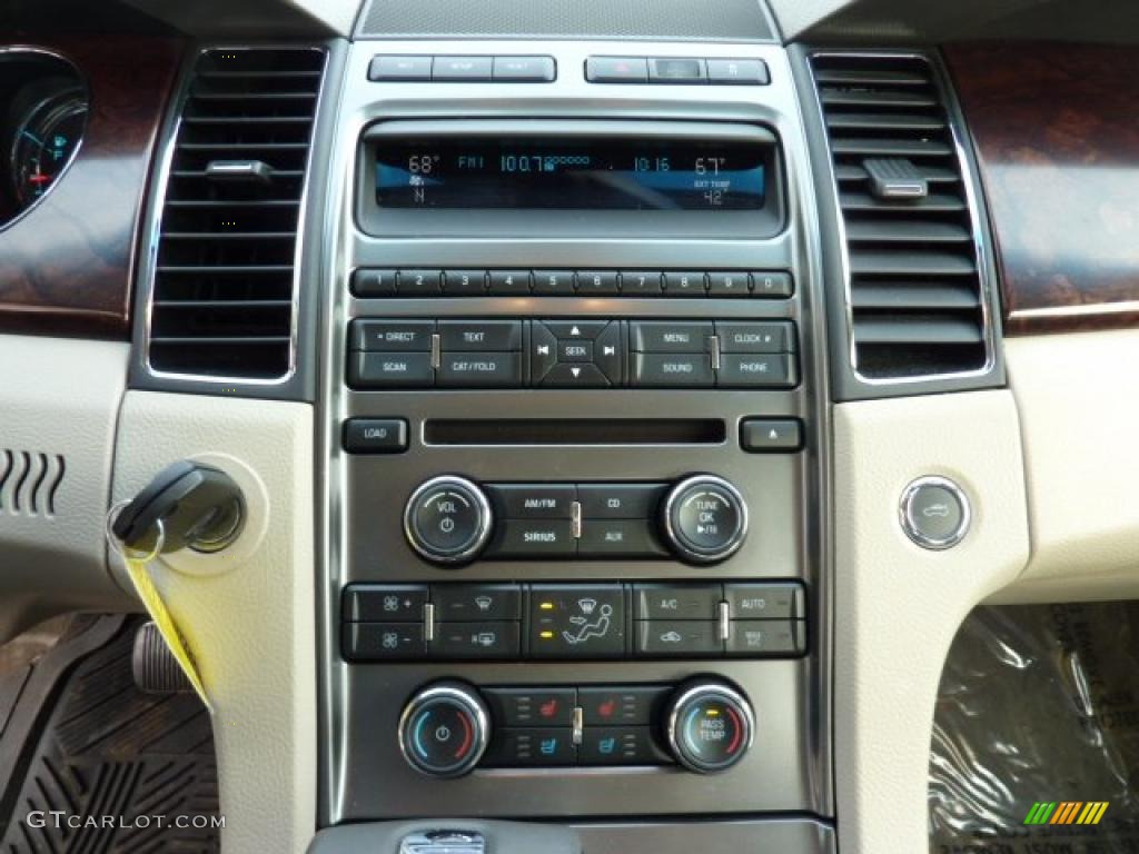2010 Ford Taurus Limited AWD Controls Photo #45483644