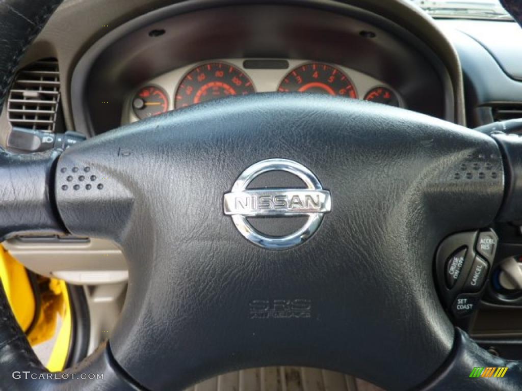 2003 Sentra SE-R - Sunburst Yellow / Sand Beige photo #24