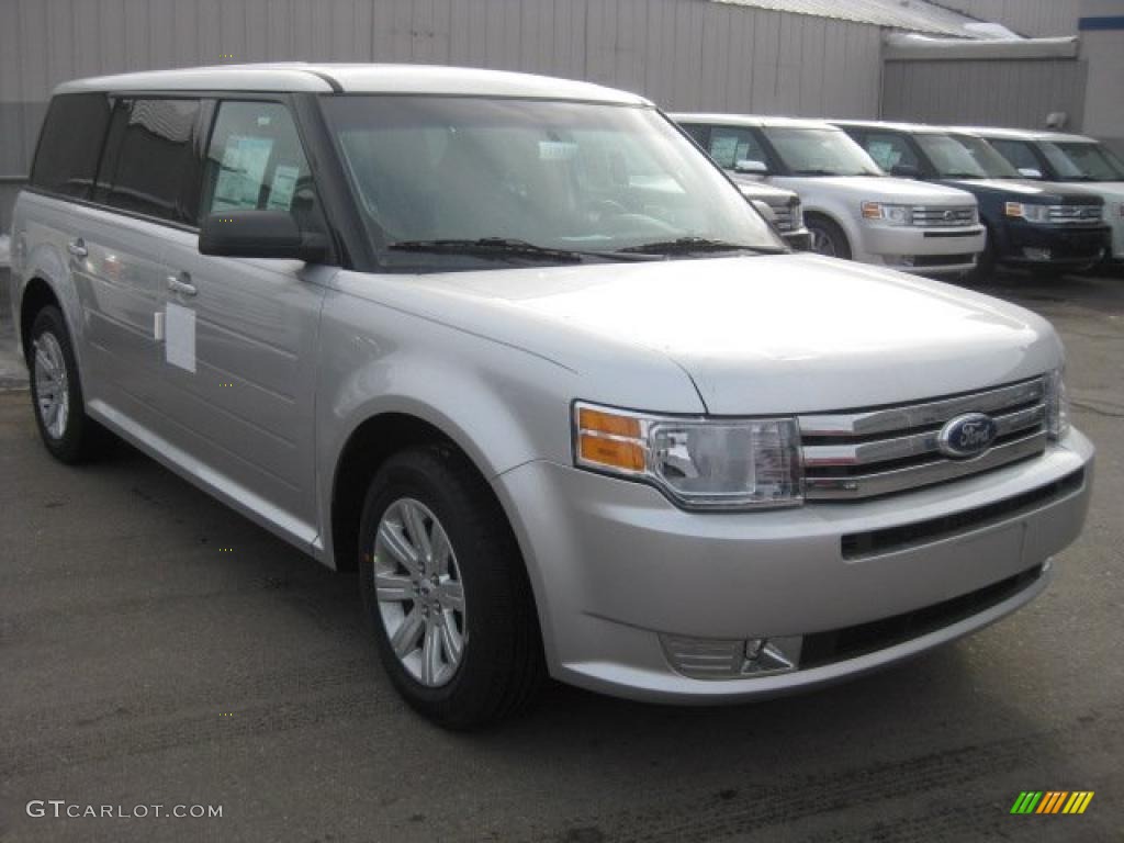 Ingot Silver Metallic 2011 Ford Flex SE Exterior Photo #45485278