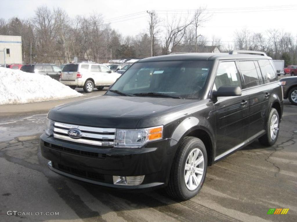 Tuxedo Black Metallic 2011 Ford Flex SE Exterior Photo #45485890