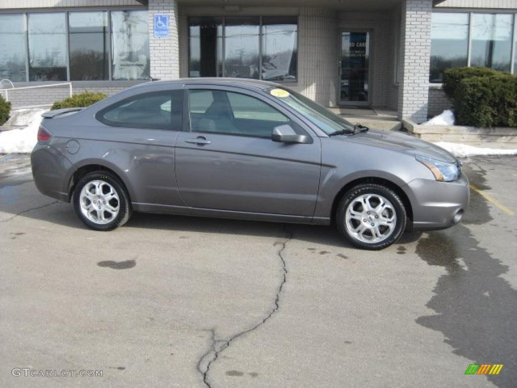 2010 Focus SE Coupe - Sterling Grey Metallic / Charcoal Black photo #6