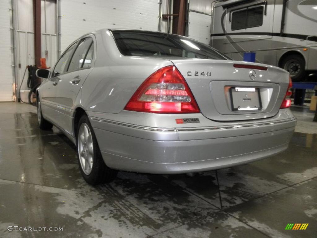 2001 C 240 Sedan - Brilliant Silver Metallic / Charcoal Black photo #16