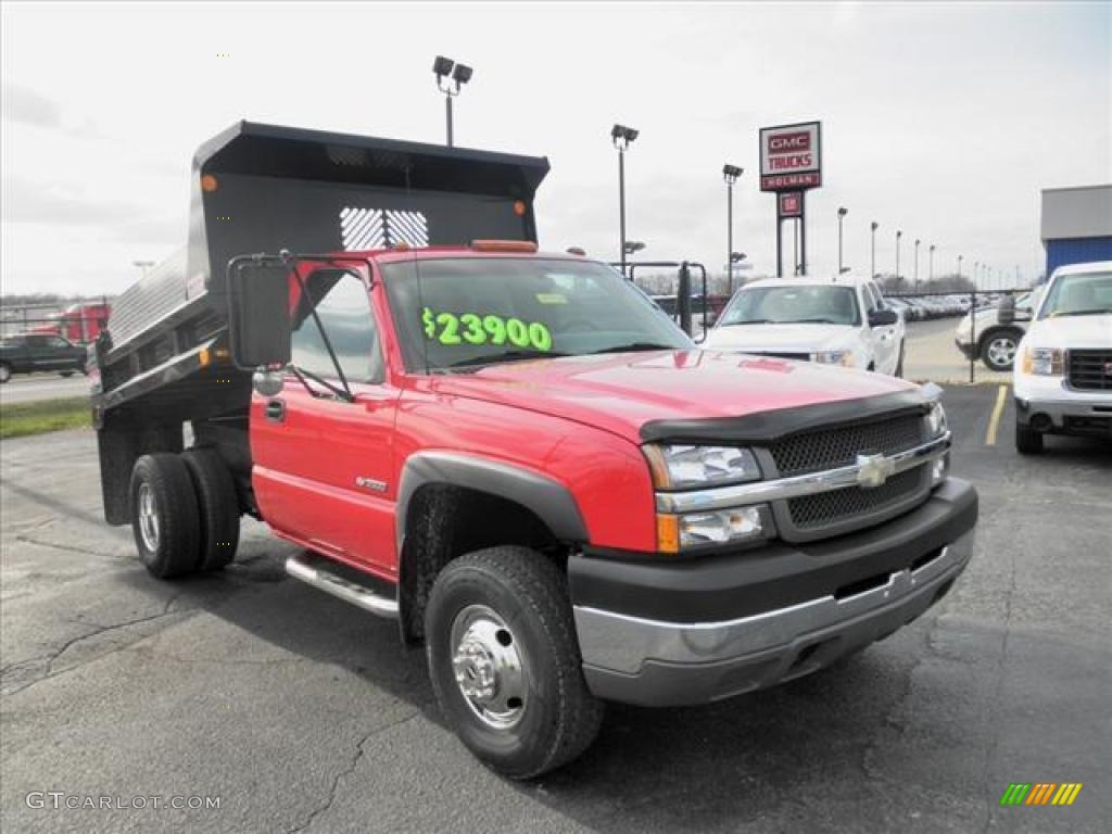 2003 Silverado 3500 Regular Cab 4x4 Chassis Dump Truck - Victory Red / Dark Charcoal photo #2