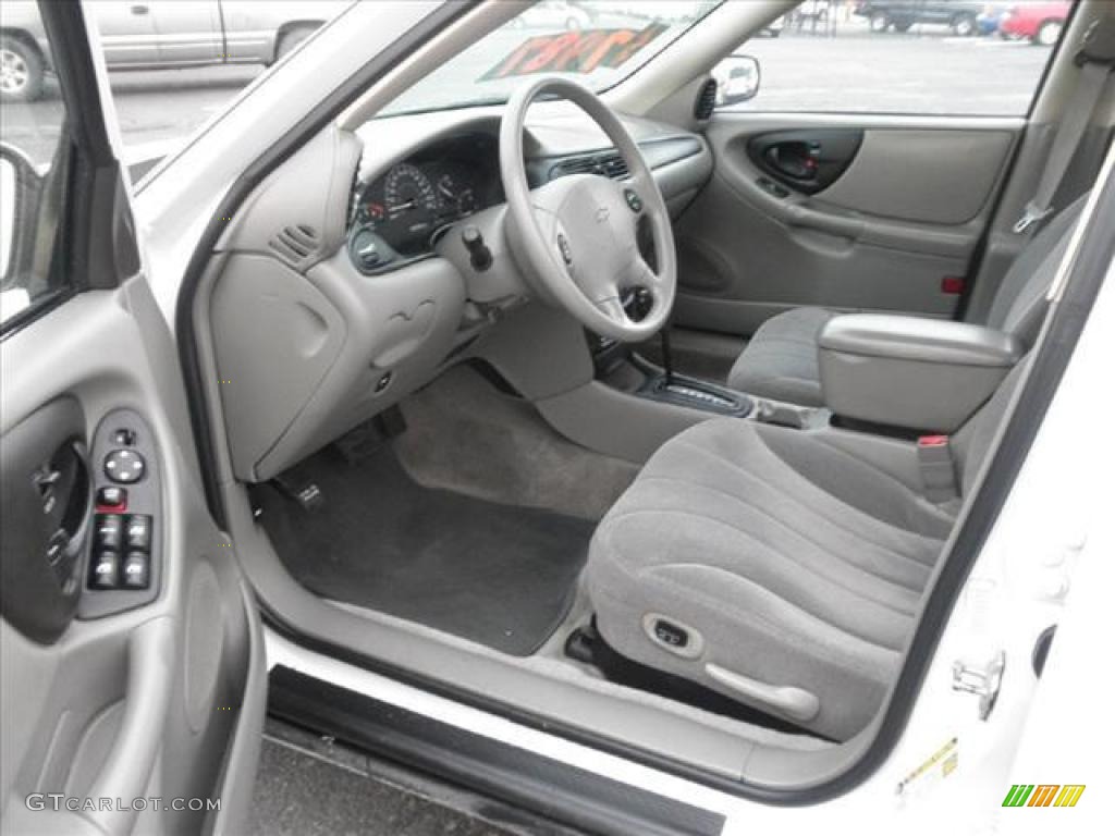 Gray Interior 2005 Chevrolet Classic Standard Classic Model Photo #45488019