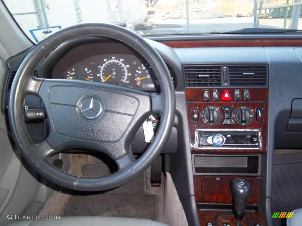 2000 Mercedes-Benz C 230 Kompressor Sedan Grey Dashboard Photo #45488205