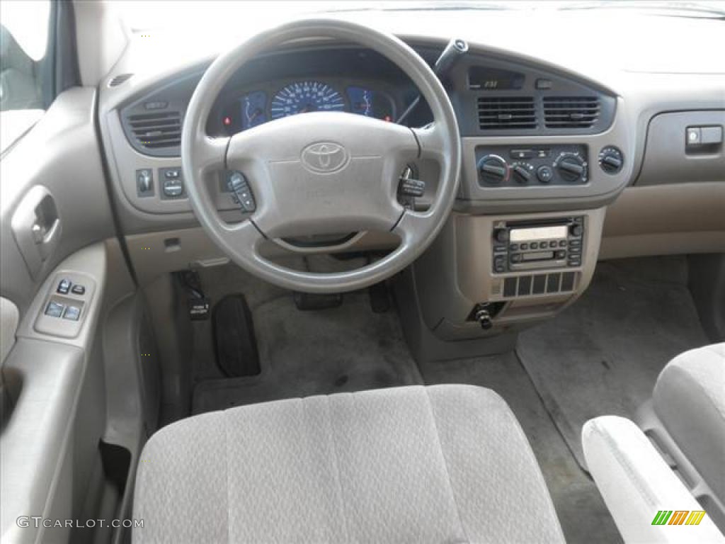 2001 Toyota Sienna CE Oak Dashboard Photo #45488355