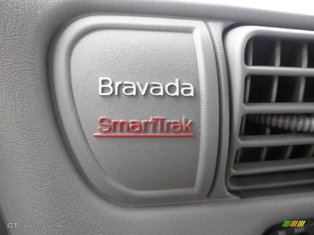 2000 Oldsmobile Bravada AWD Marks and Logos Photo #45490208