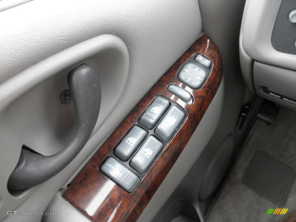 2000 Oldsmobile Bravada AWD Controls Photo #45490224