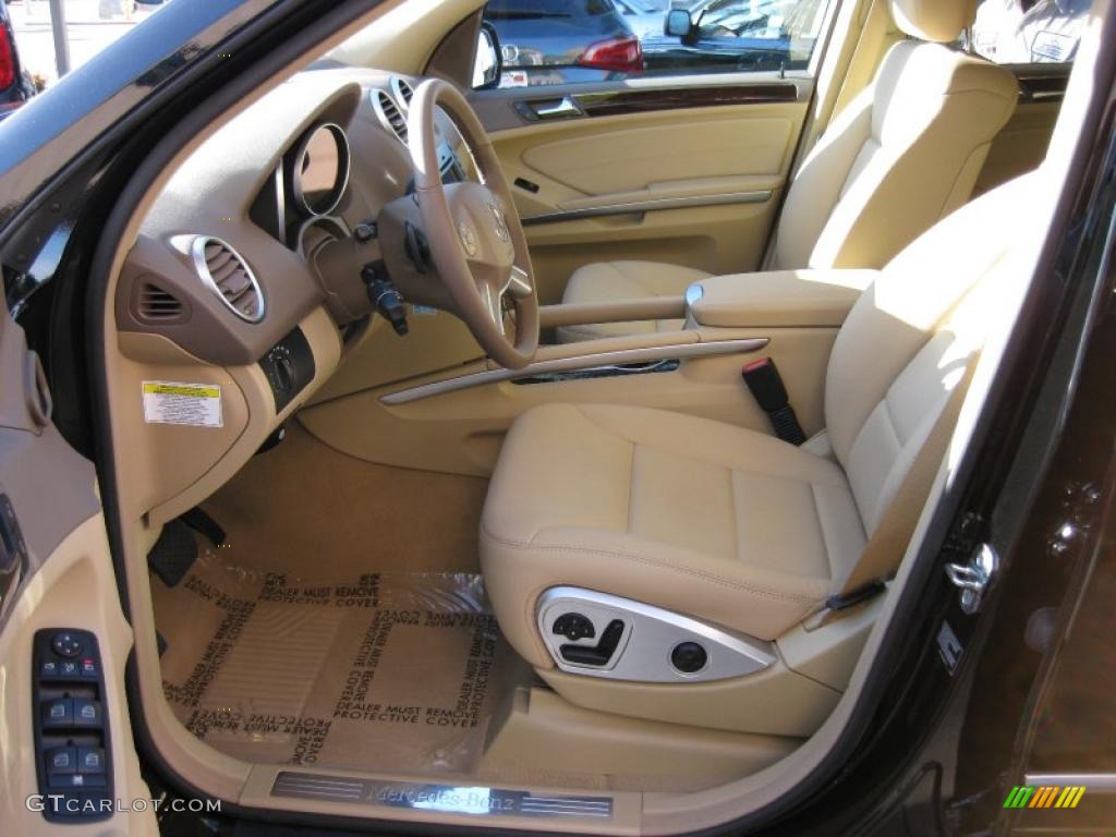 Cashmere Interior 2010 Mercedes Benz Ml 350 Photo 45493775