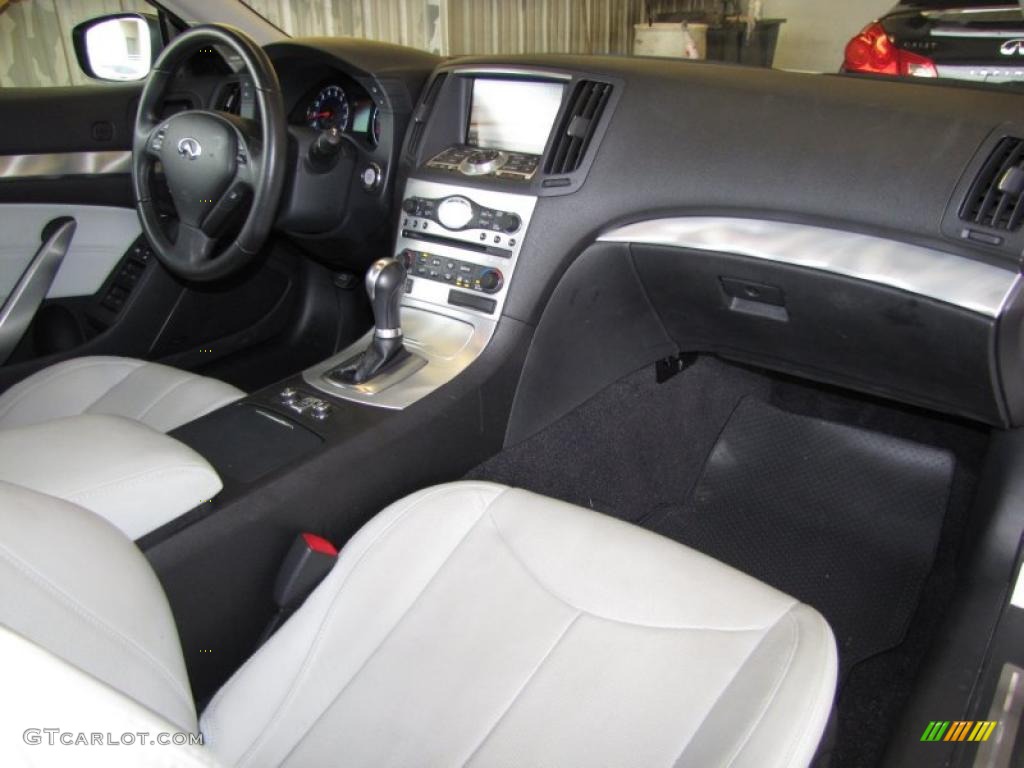 2009 Infiniti G 37 Convertible Stone Dashboard Photo #45495277