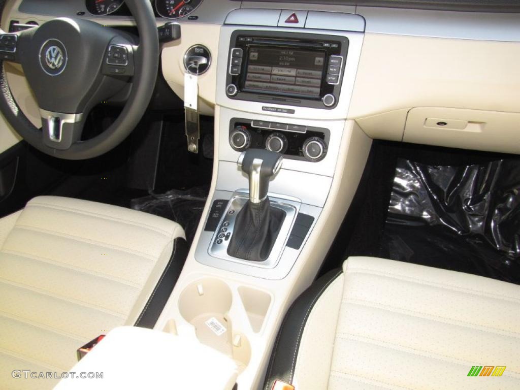 2011 Volkswagen CC Sport Cornsilk Beige/Black Dashboard Photo #45502813