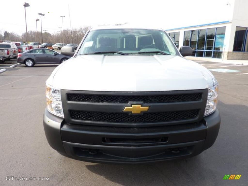 2011 Silverado 1500 Regular Cab 4x4 - Sheer Silver Metallic / Dark Titanium photo #2