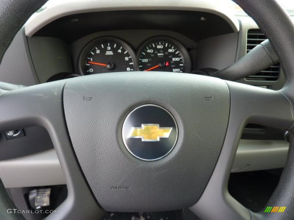 2011 Silverado 1500 Regular Cab 4x4 - Sheer Silver Metallic / Dark Titanium photo #19