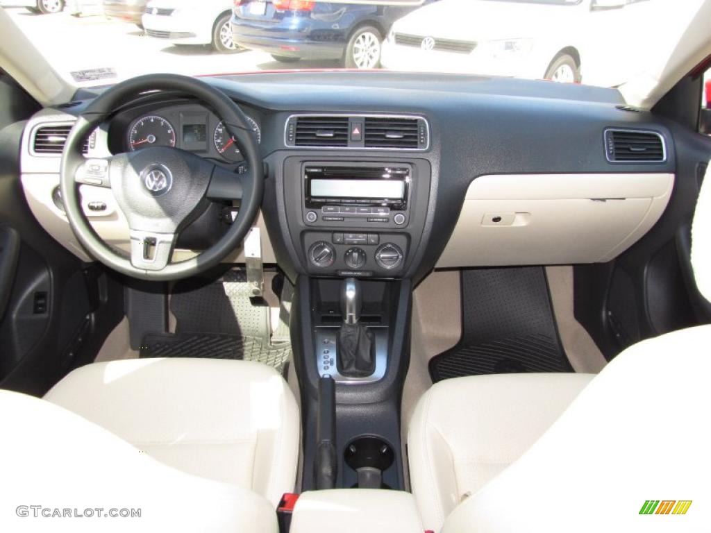 2011 Volkswagen Jetta SE Sedan Cornsilk Beige Dashboard Photo #45503759