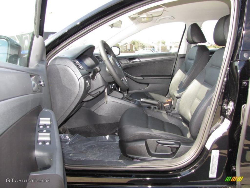 Titan Black Interior 2011 Volkswagen Jetta SE Sedan Photo #45503931