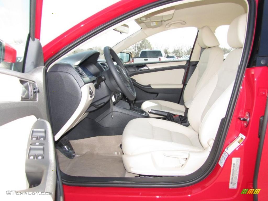 2011 Jetta SE Sedan - Tornado Red / Cornsilk Beige photo #3