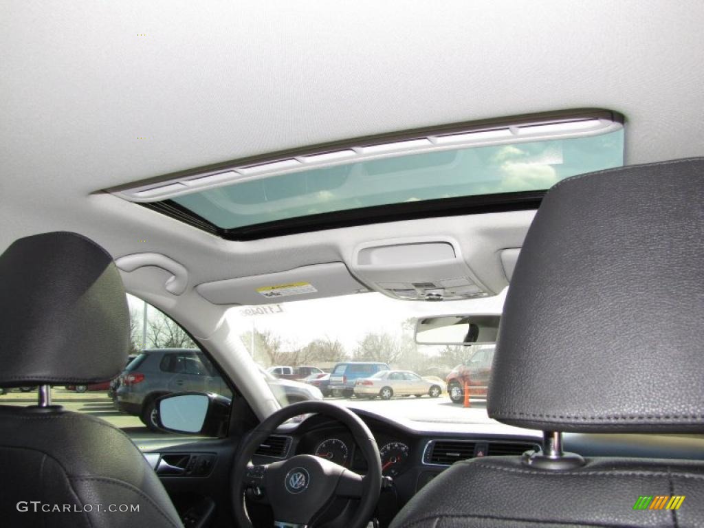 2011 Volkswagen Jetta TDI Sedan Sunroof Photo #45504259