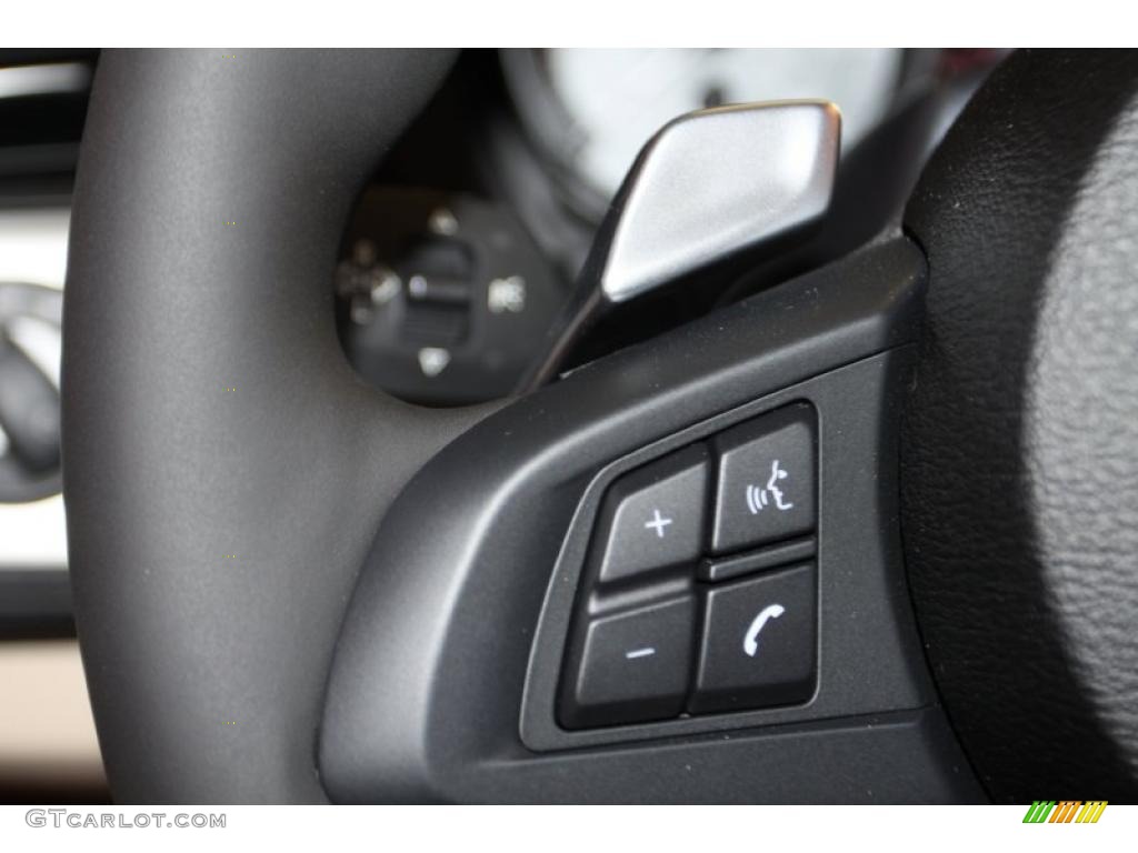 2011 BMW Z4 sDrive35is Roadster Controls Photo #45511263