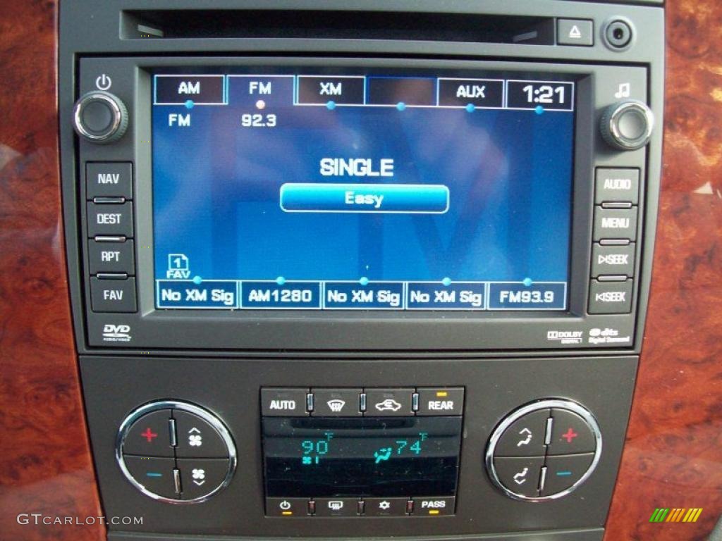 2011 Chevrolet Suburban LTZ 4x4 Controls Photo #45512259