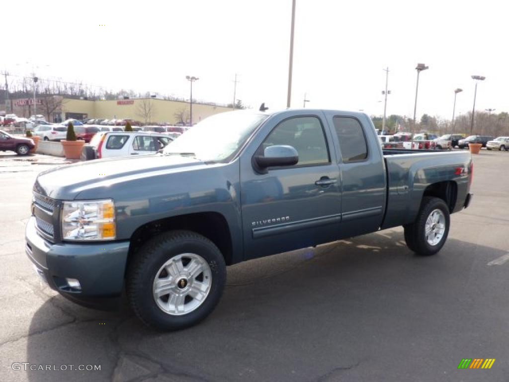 2011 Silverado 1500 LT Extended Cab 4x4 - Blue Granite Metallic / Ebony photo #3