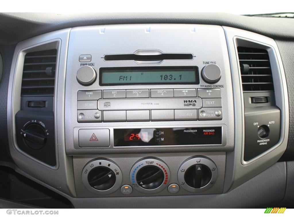2011 Toyota Tacoma V6 TRD Access Cab 4x4 Controls Photo #45514240