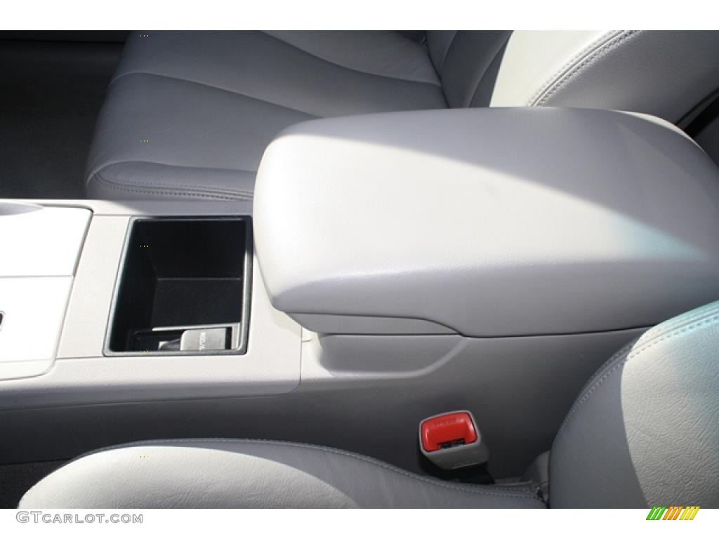 2008 Camry LE - Black / Ash photo #22