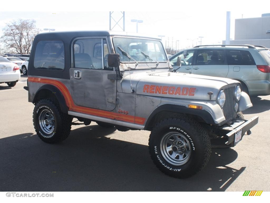 1986 CJ7 Renegade 4x4 - Sterling Silver Metallic / Black photo #1