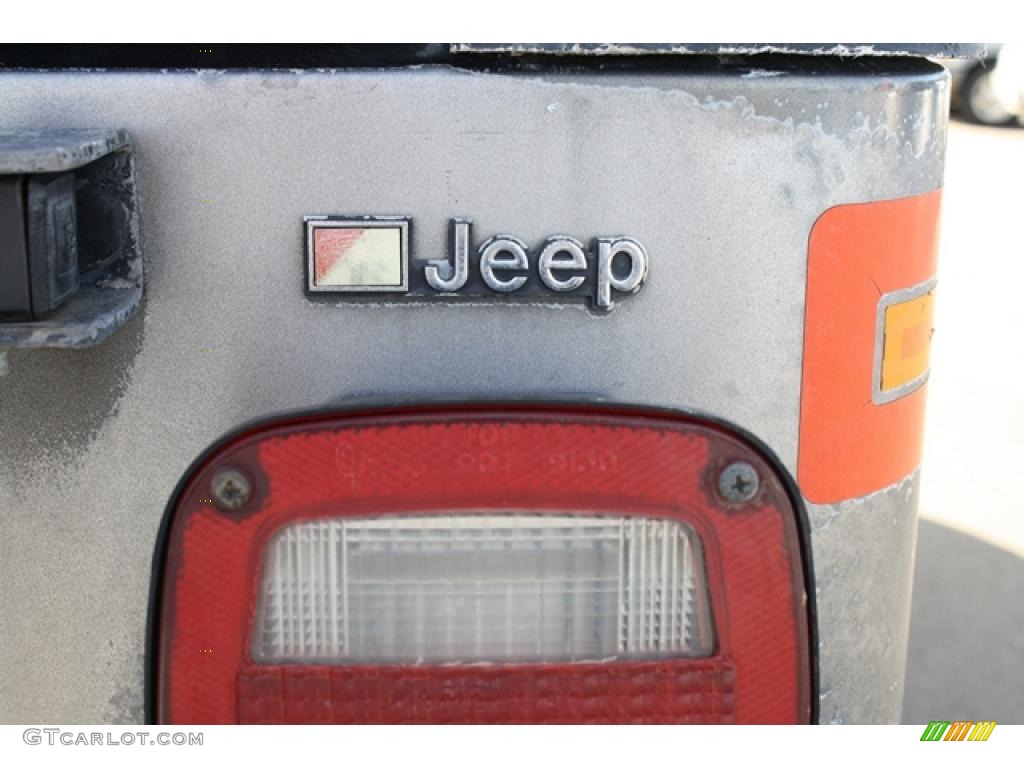 1986 Jeep CJ7 Renegade 4x4 Marks and Logos Photo #45517032