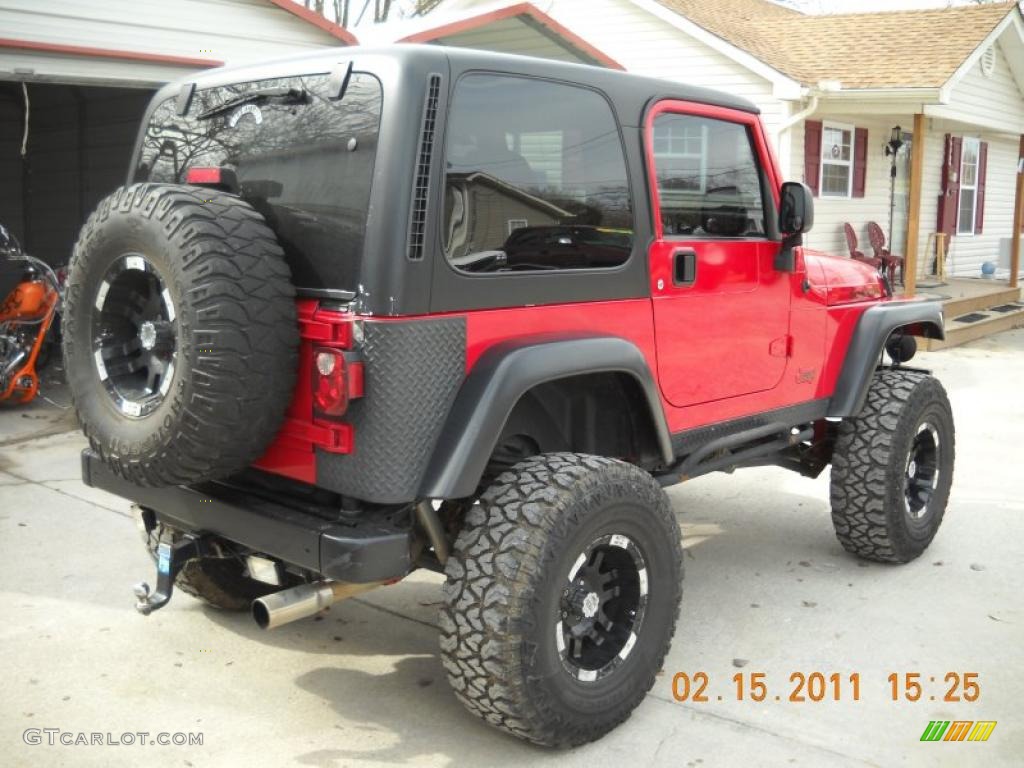 2004 Wrangler Rubicon 4x4 - Flame Red / Khaki photo #12