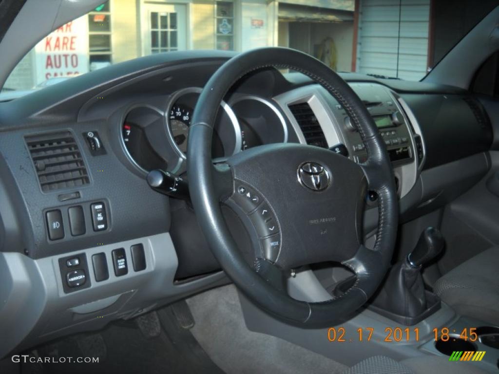 2008 Tacoma V6 TRD Sport Access Cab 4x4 - Silver Streak Mica / Graphite Gray photo #17