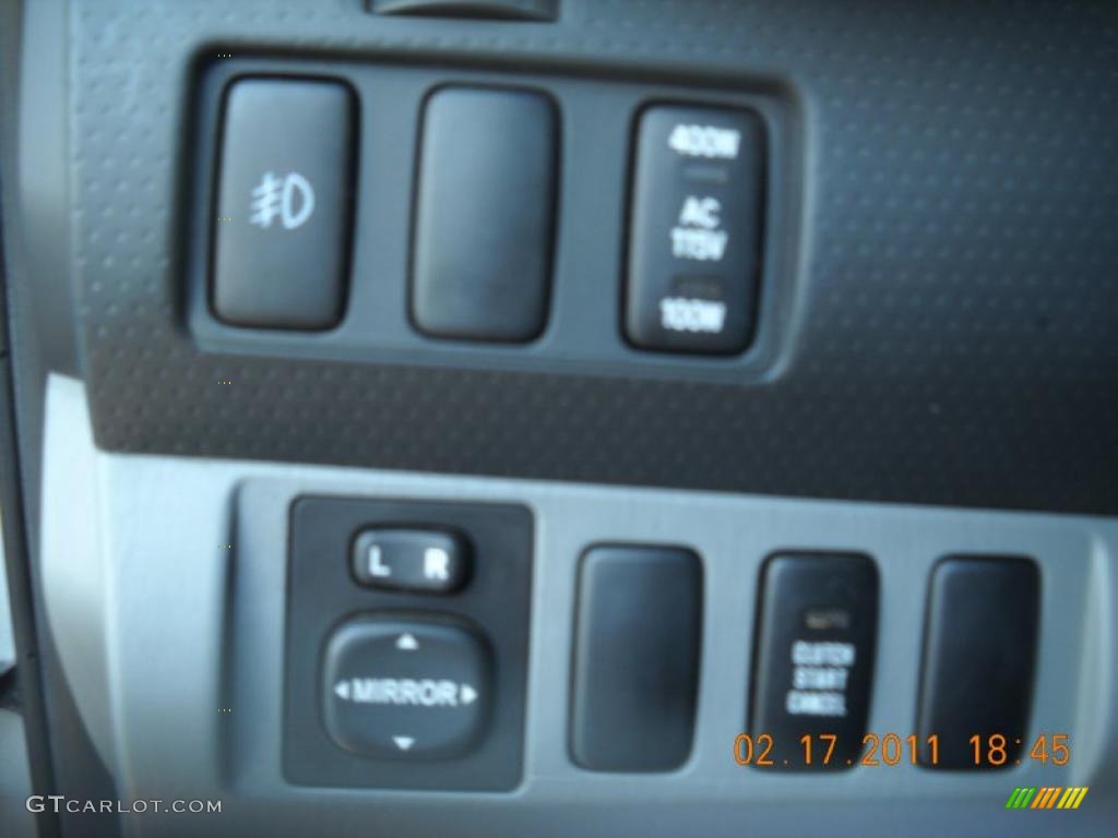 2008 Tacoma V6 TRD Sport Access Cab 4x4 - Silver Streak Mica / Graphite Gray photo #18