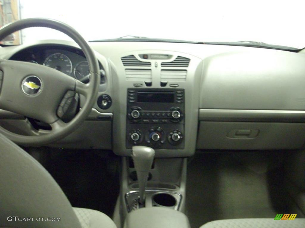 2006 Malibu LT Sedan - Silverstone Metallic / Titanium Gray photo #9