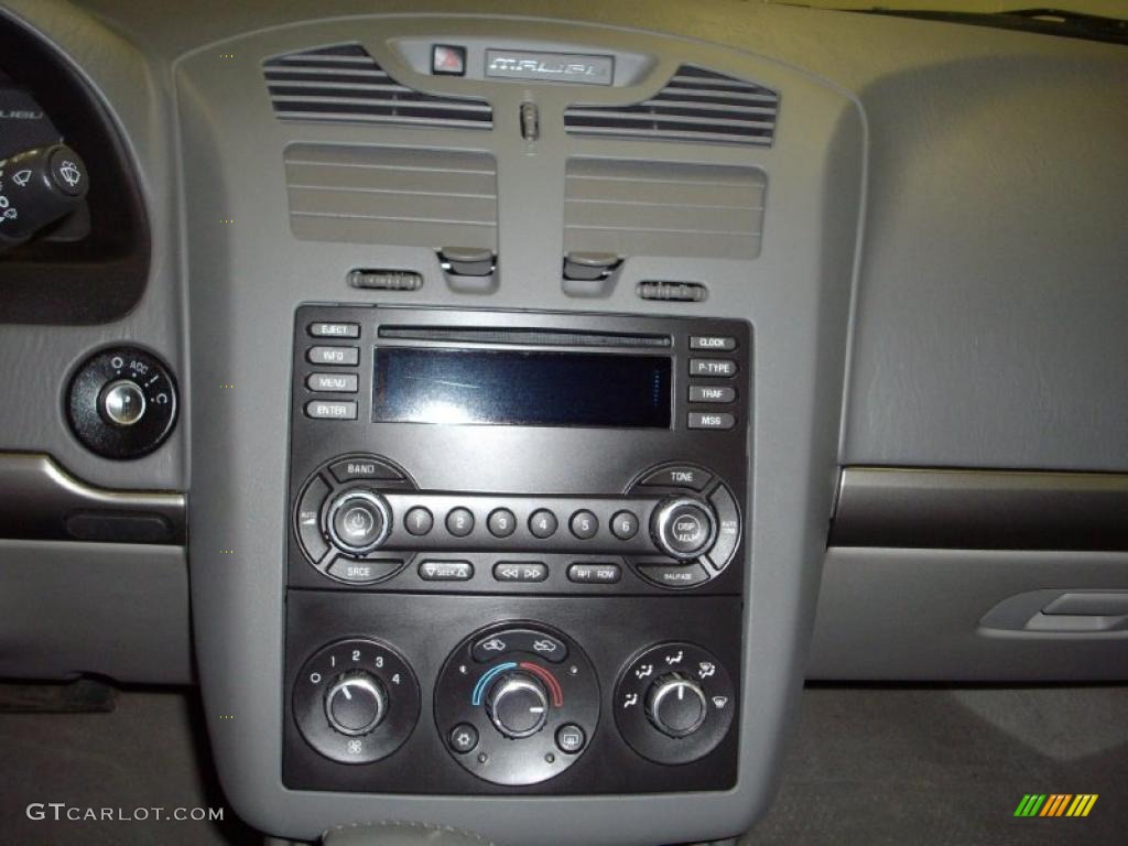 2006 Chevrolet Malibu LT Sedan Controls Photo #45525876