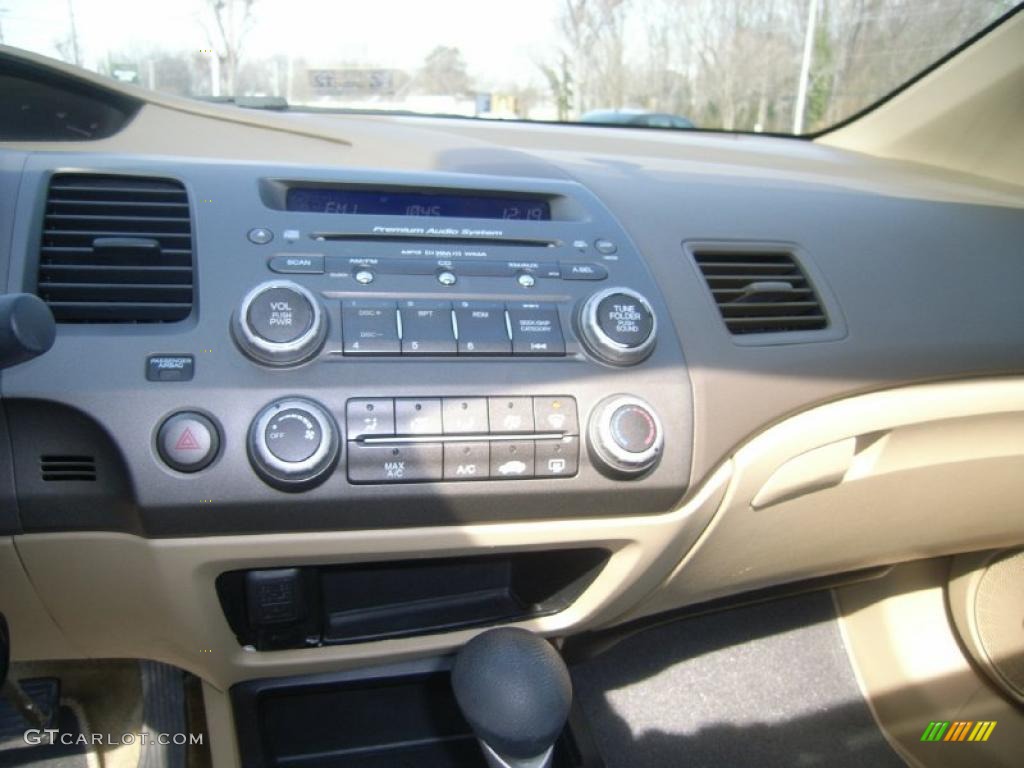 2006 Civic EX Coupe - Taffeta White / Ivory photo #17