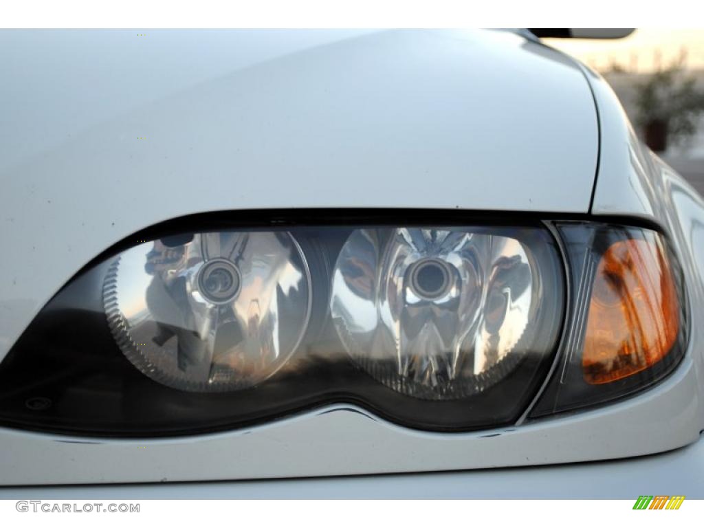 2003 3 Series 325i Sedan - Alpine White / Sand photo #22