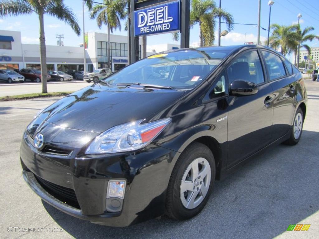 2010 Prius Hybrid III - Black / Dark Gray photo #1