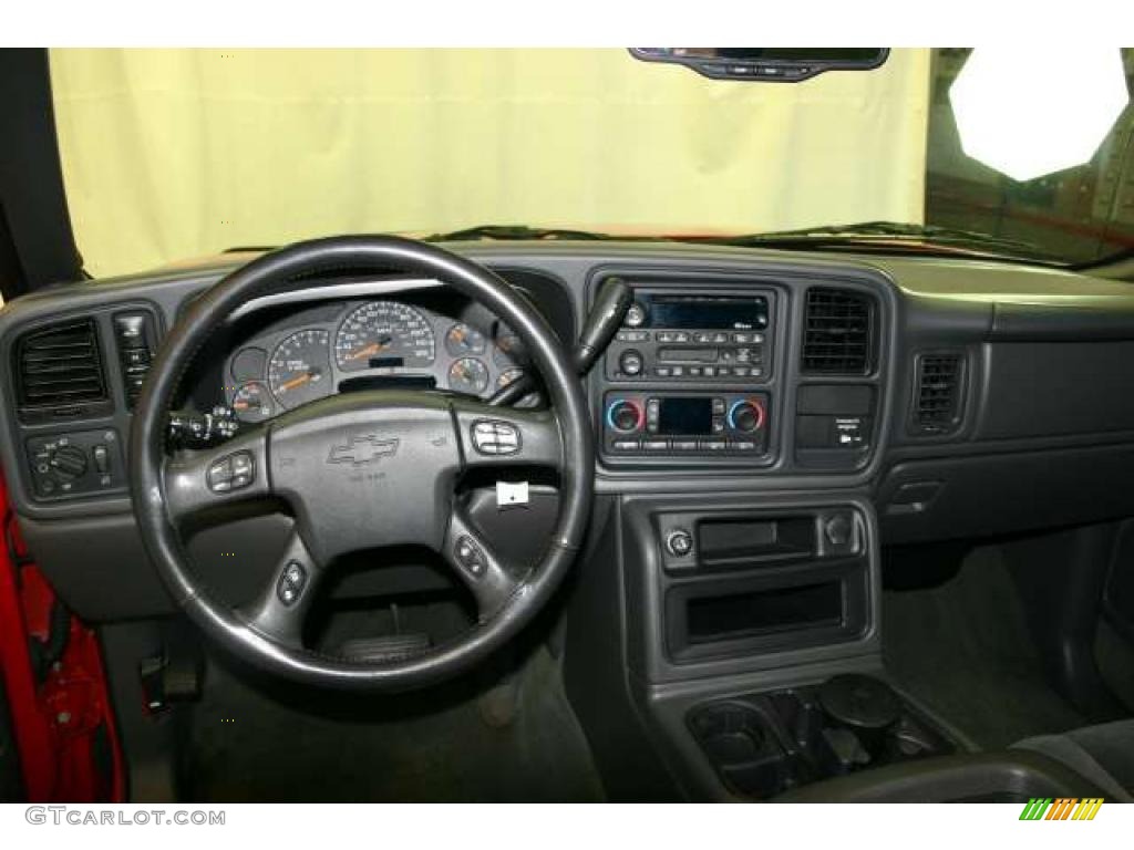 2003 Silverado 2500HD LS Extended Cab 4x4 - Victory Red / Dark Charcoal photo #6