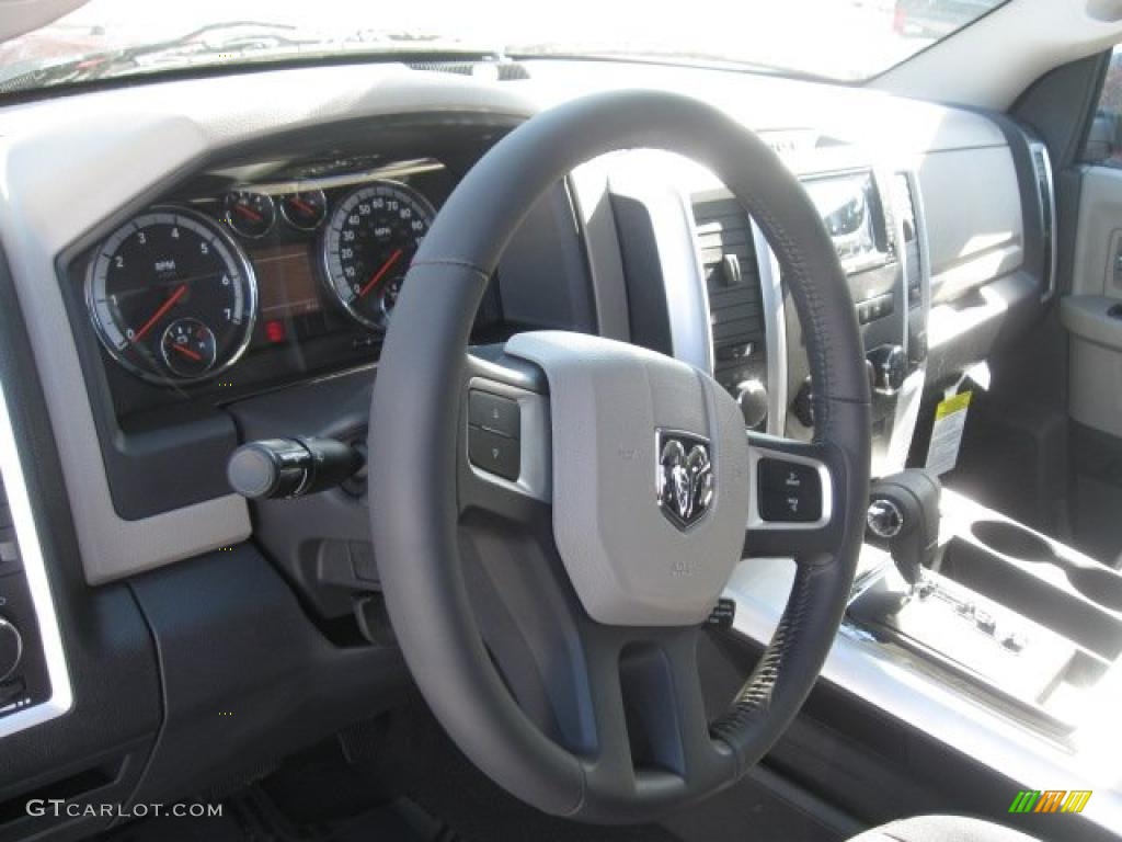 2011 Ram 1500 SLT Quad Cab 4x4 - Deep Cherry Red Crystal Pearl / Dark Slate Gray/Medium Graystone photo #7