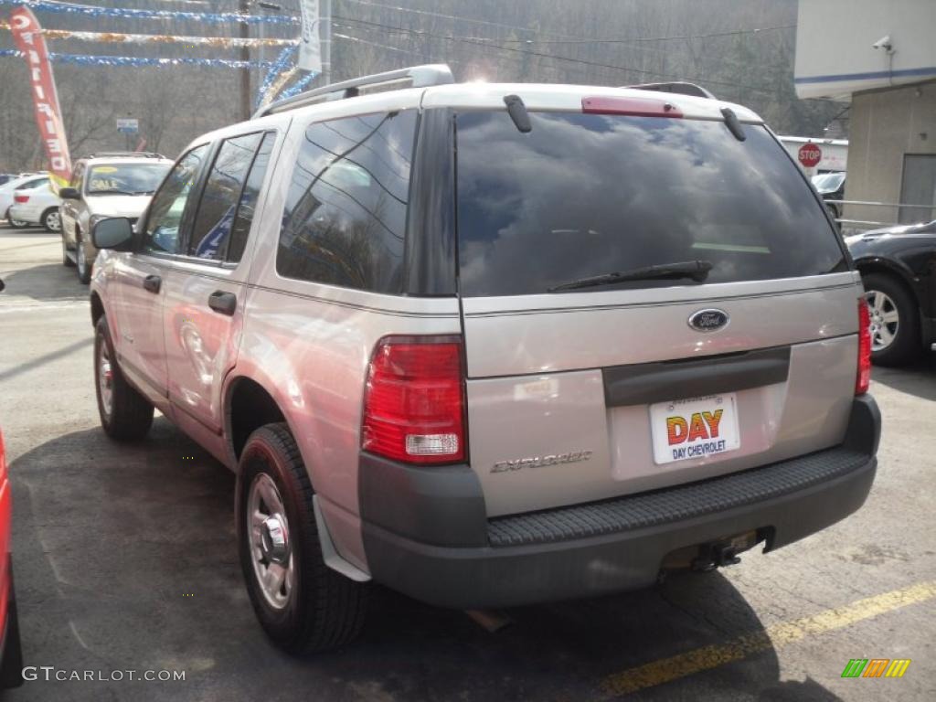 2004 Explorer XLS 4x4 - Silver Birch Metallic / Graphite photo #3