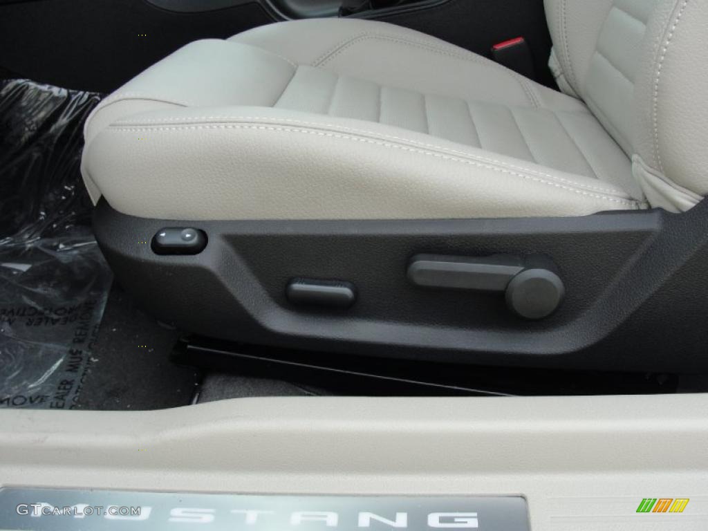 2011 Mustang V6 Premium Coupe - Performance White / Stone photo #24