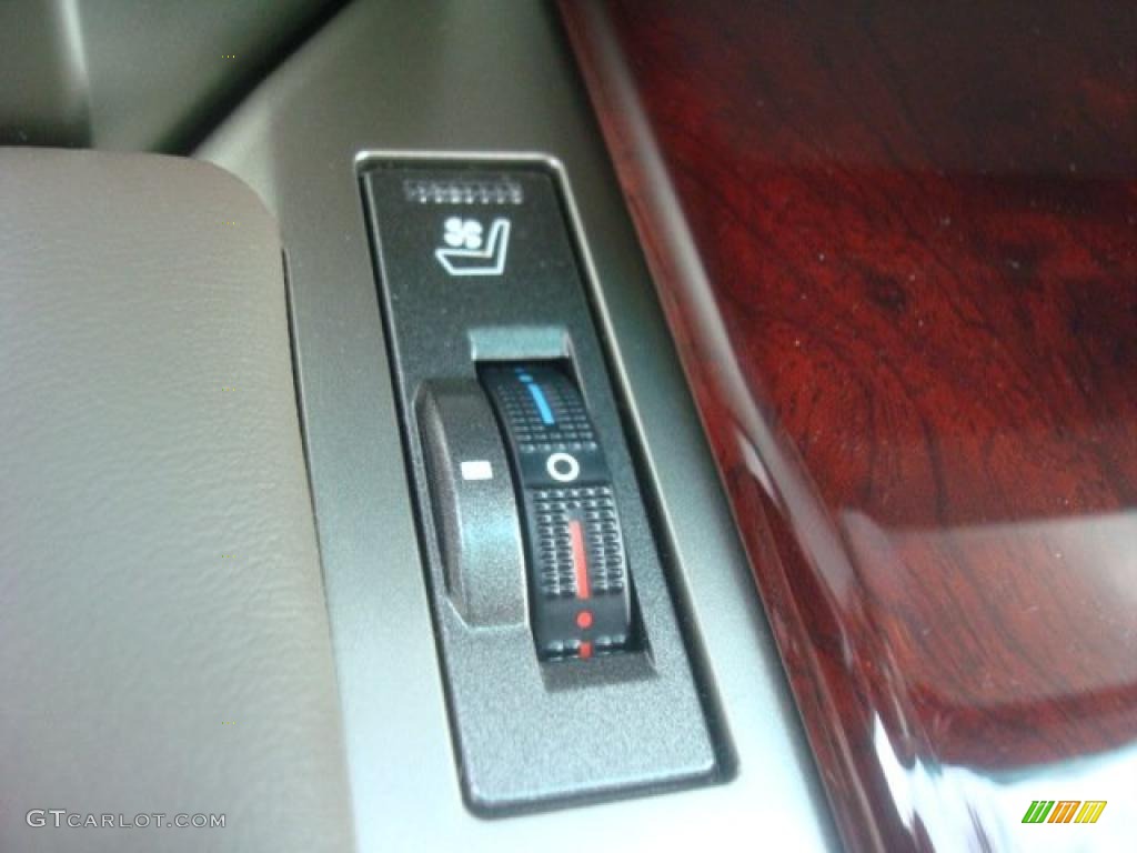 2011 Lexus GX 460 Premium Controls Photo #45536241