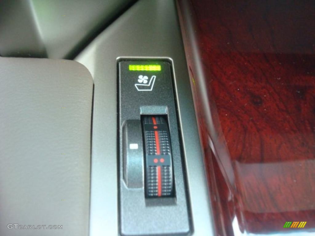 2011 Lexus GX 460 Premium Controls Photo #45536257
