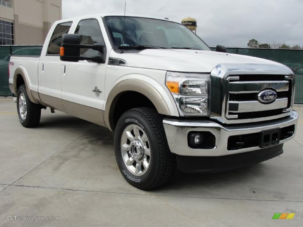 White Platinum Metallic Tri-Coat 2011 Ford F250 Super Duty Lariat Crew Cab 4x4 Exterior Photo #45536281