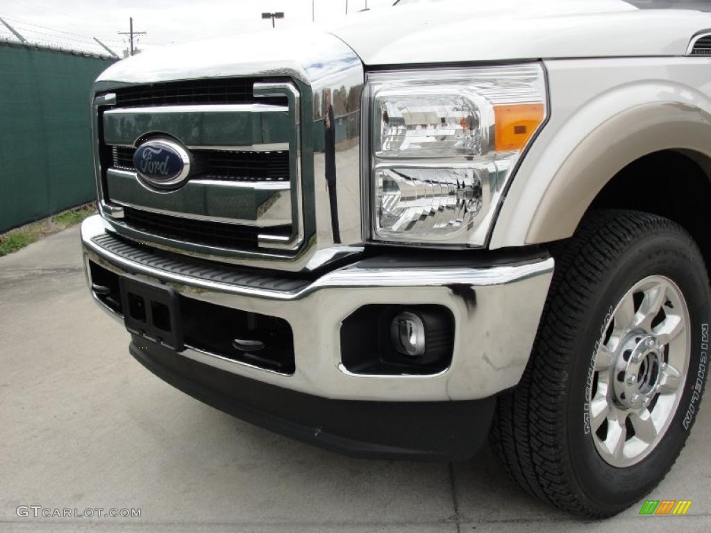 White Platinum Metallic Tri-Coat 2011 Ford F250 Super Duty Lariat Crew Cab 4x4 Exterior Photo #45536541