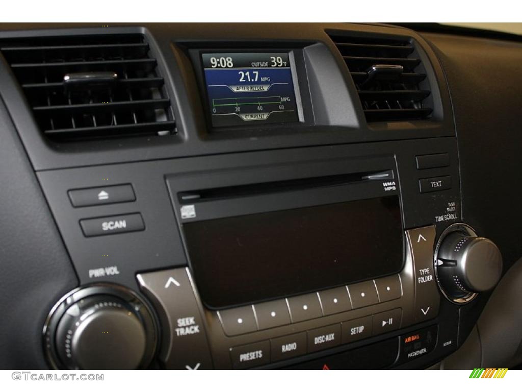 2011 Toyota Highlander SE 4WD Controls Photo #45537154