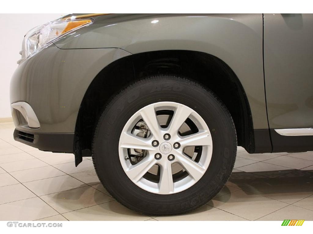 2011 Toyota Highlander SE 4WD Wheel Photo #45537210