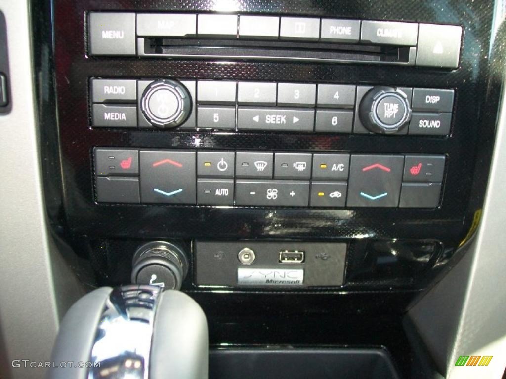 2011 Ford F150 FX4 SuperCrew 4x4 Controls Photo #45537622