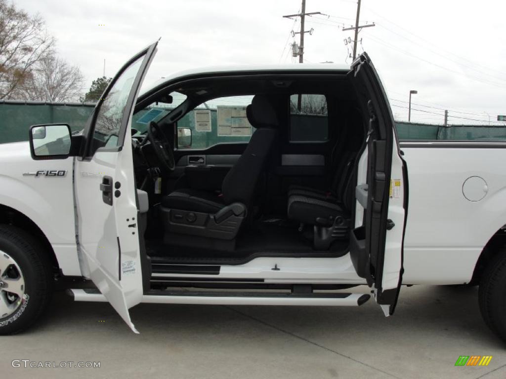 2011 F150 XLT SuperCab - Oxford White / Steel Gray photo #20